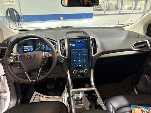 Certified 2024 Ford Edge SEL w/ Convenience Package image 11
