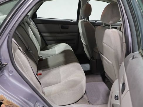 Used 2006 Ford Taurus SEL FWD image 20