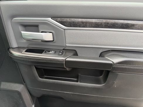 Used 2020 RAM 3500 Big Horn image 27