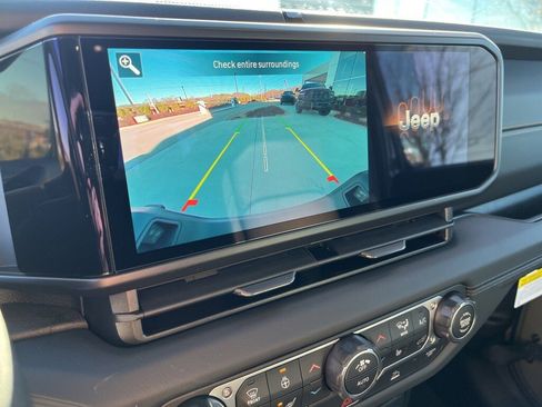 New 2026 Jeep Gladiator Sport image 10