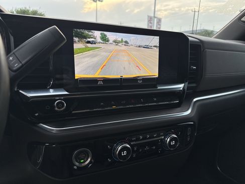 Used 2022 GMC Sierra 1500 SLT image 25