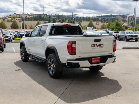 Used 2024 GMC Canyon AT4 w/ AT4 Premium Package AWD/4WD image 5