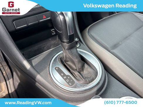 Used 2015 Volkswagen Beetle 1.8T FWD image 13