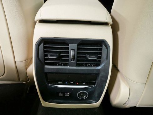 Used 2019 BMW 330i Sedan w/ Convenience Package RWD image 18