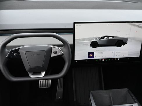 Used 2024 Tesla Cybertruck AWD Crew Cab image 16