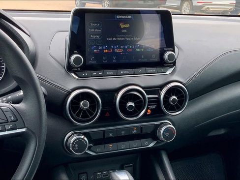 Used 2024 Nissan Sentra SV w/ Trunk Package image 6