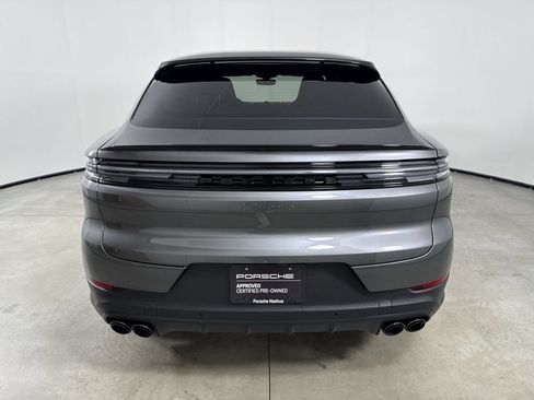 Certified 2024 Porsche Cayenne Coupe AWD/4WD image 6