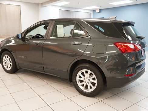 Used 2020 Chevrolet Equinox LS FWD image 7