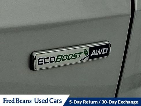 Certified 2020 Ford Escape SE image 32