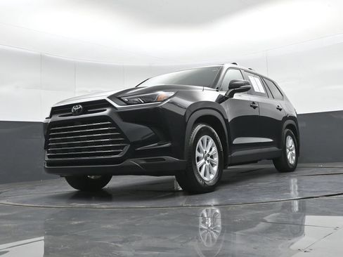 Used 2024 Toyota Grand Highlander AWD image 43