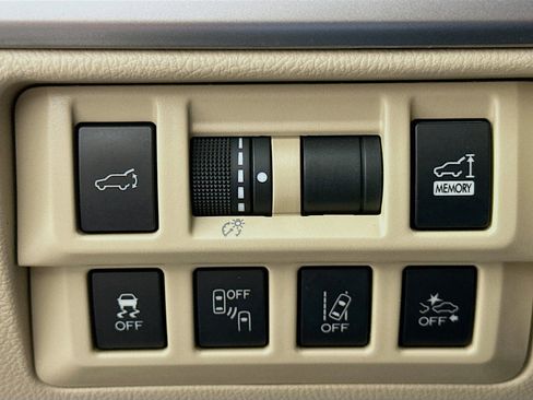 Used 2019 Subaru Outback 3.6R Limited w/ Popular Package #2 image 16