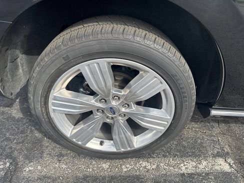 Used 2023 Ford Expedition Platinum AWD/4WD image 49