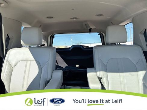 Used 2018 Ford Expedition Platinum image 29