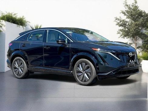 Certified 2024 Nissan Ariya FWD image 1