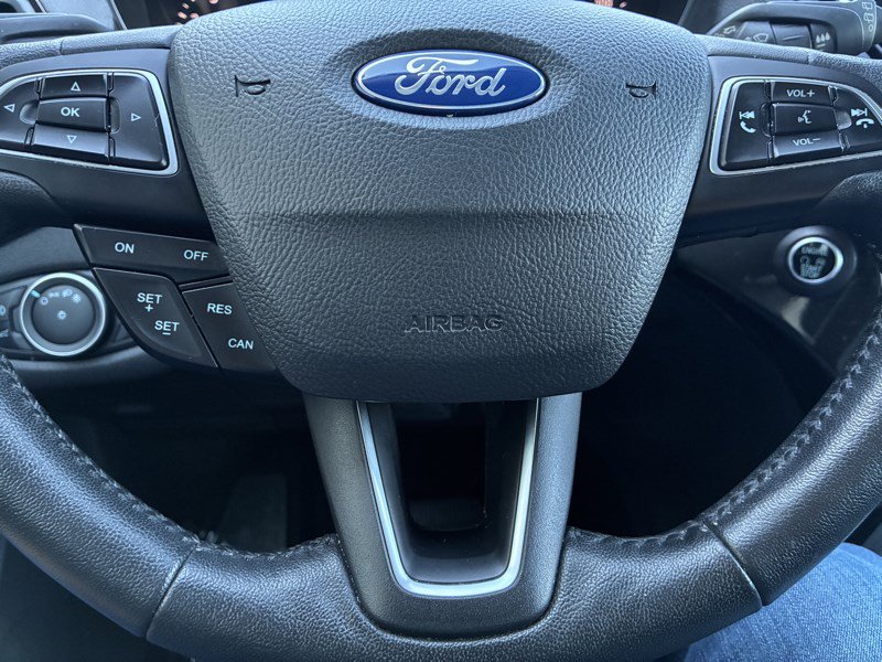 Used 2019 Ford Escape Titanium AWD/4WD image 9