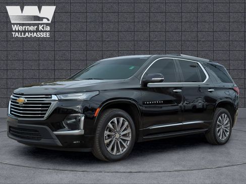 Used 2023 Chevrolet Traverse Premier image 1