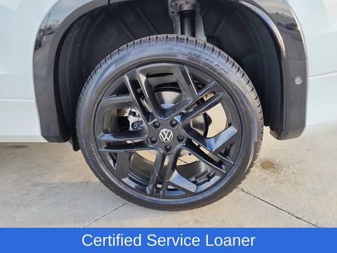 Used 2026 Volkswagen Tiguan SE R-Line AWD/4WD image 28