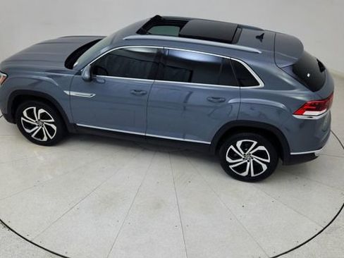 Used 2020 Volkswagen Atlas Cross Sport SEL Premium image 81