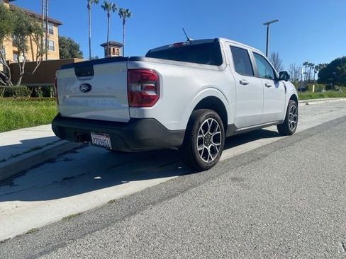 Used 2025 Ford Maverick Lariat image 5