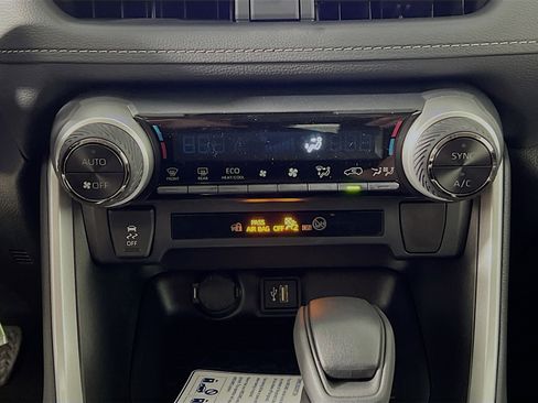 Used 2025 Toyota RAV4 LE image 25