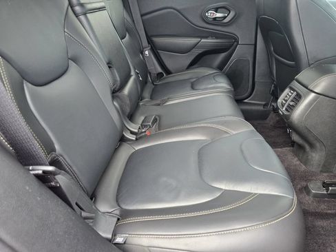 Used 2017 Jeep Cherokee Limited AWD/4WD image 20