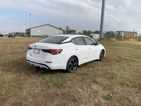 New 2025 Nissan Sentra SV w/ All-Weather Package image 5