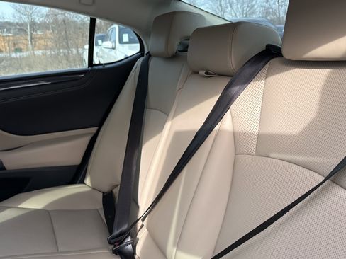 Used 2019 Lexus ES 350 image 32