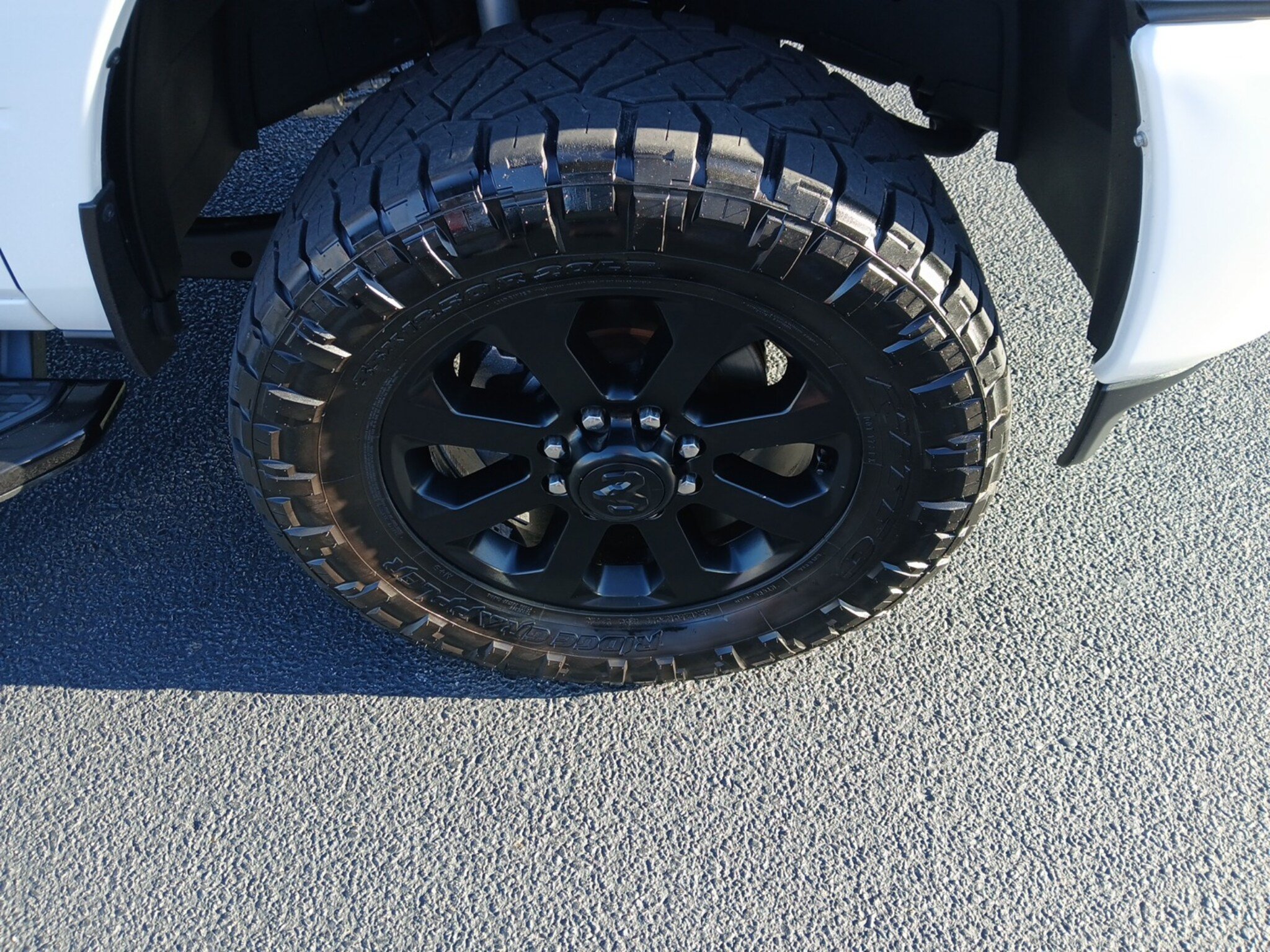 Certified 2024 RAM 2500 Big Horn w/ Night Edition AWD/4WD image 21