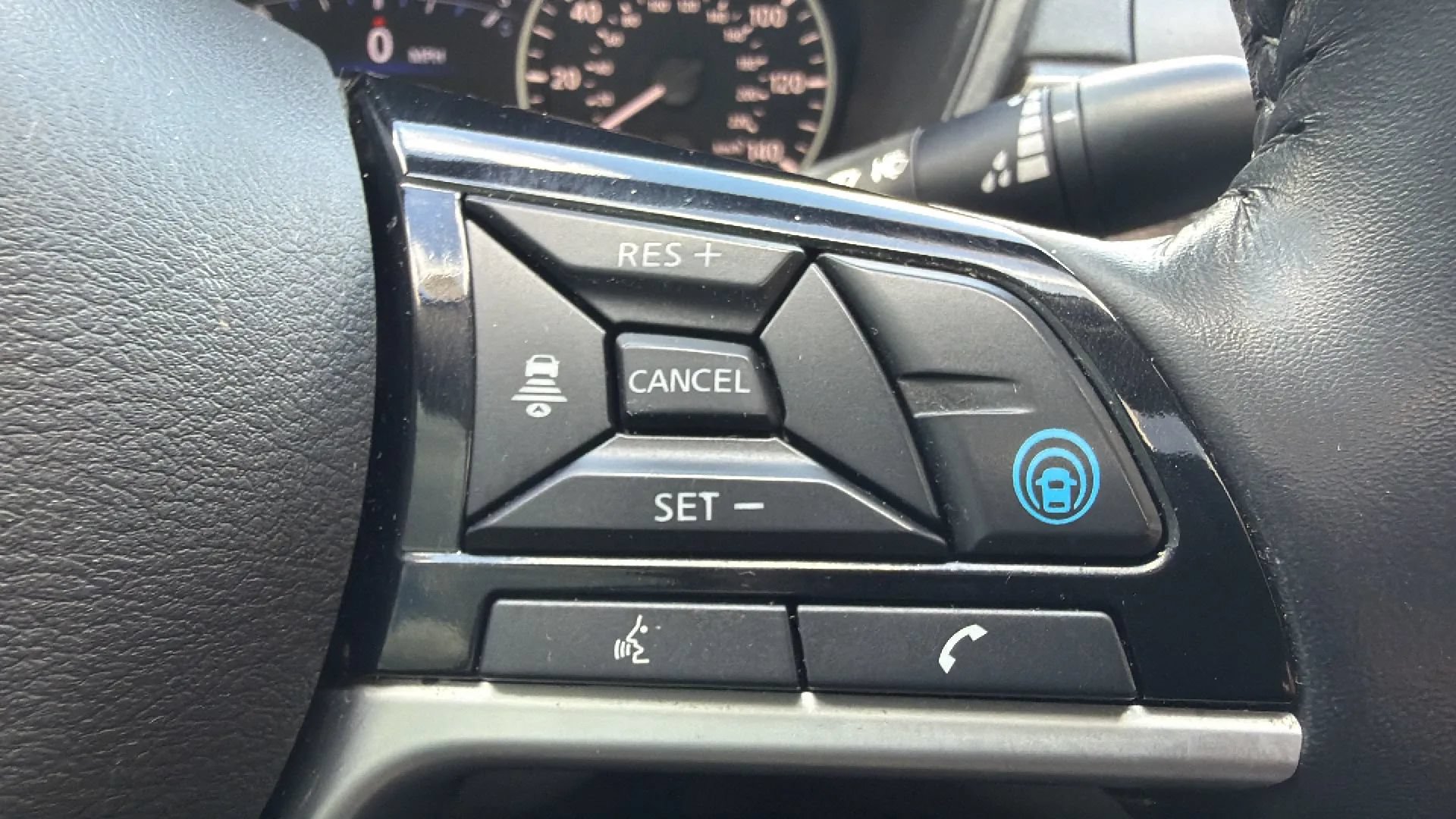 Used 2021 Nissan Altima 2.5 SL FWD image 12