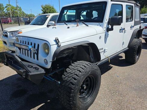 Used 2017 Jeep Wrangler Unlimited Sport w/ Connectivity Group AWD/4WD image 3