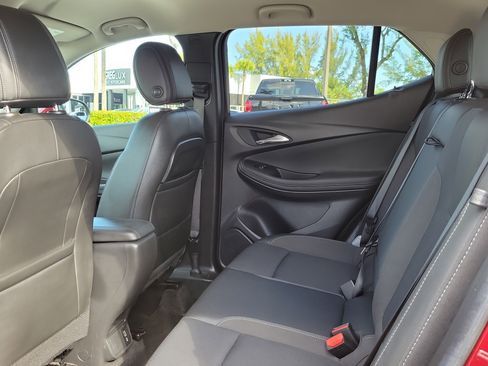 Used 2023 Buick Encore GX Select w/ Sport Touring Package FWD image 13