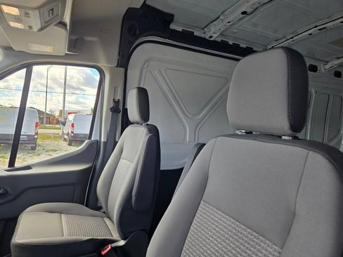 New 2026 Ford Transit 250 148 Medium Roof RWD image 12