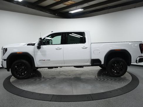 New 2026 GMC Sierra 2500 AT4 w/ AT4 Preferred Package image 5