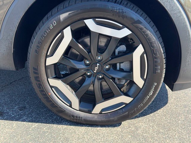 Used 2023 Kia Telluride S FWD image 14