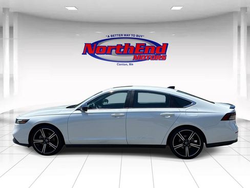 Used 2024 Honda Accord Sport image 4