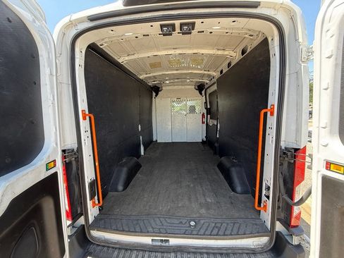 Used 2019 Ford Transit 150 148 Medium Roof RWD image 21