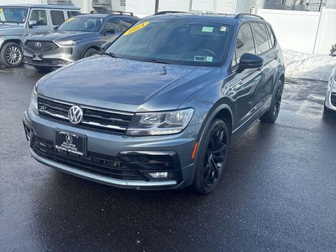 Used 2021 Volkswagen Tiguan SE R-Line image 2