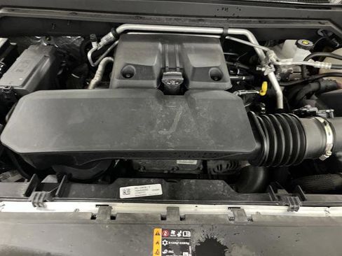 Used 2023 GMC Canyon AT4 image 38