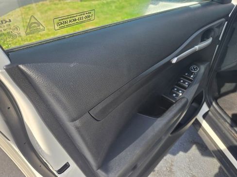 Used 2026 Kia Seltos LX FWD image 21