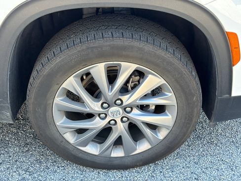 Used 2025 Buick Enclave Preferred image 12