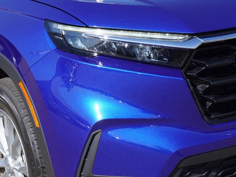 Used 2024 Honda CR-V EX-L image 3