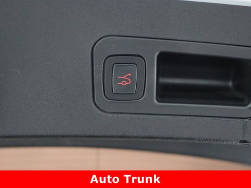 Used 2014 Tesla Model S P85 image 31