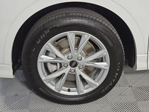 Used 2023 Audi Q3 2.0T Premium AWD/4WD image 10