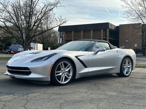 Used 2019 Chevrolet Corvette Stingray Convertible w/ 2LT Preferred Equipment Group image 9