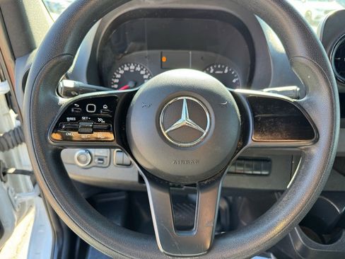 Used 2020 Mercedes-Benz Sprinter 3500 image 24