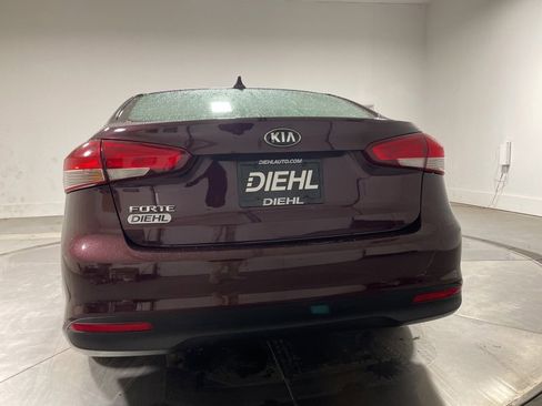 Used 2017 Kia Forte LX image 6