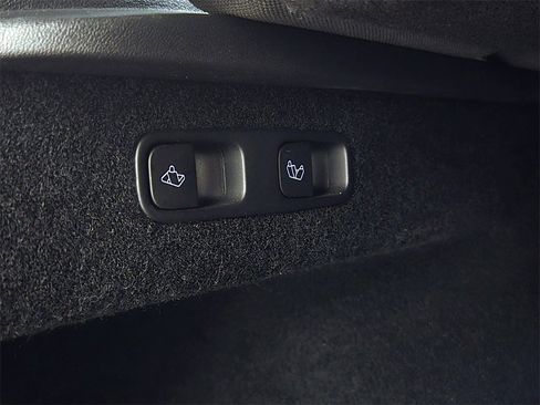 Used 2023 Tesla Model Y Long Range image 27