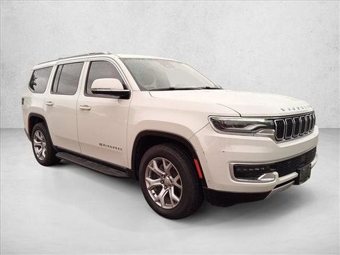 Used 2022 Jeep Wagoneer Series II RWD image 3