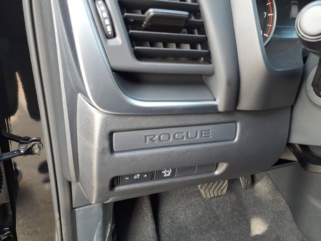 New 2026 Nissan Rogue S FWD image 10