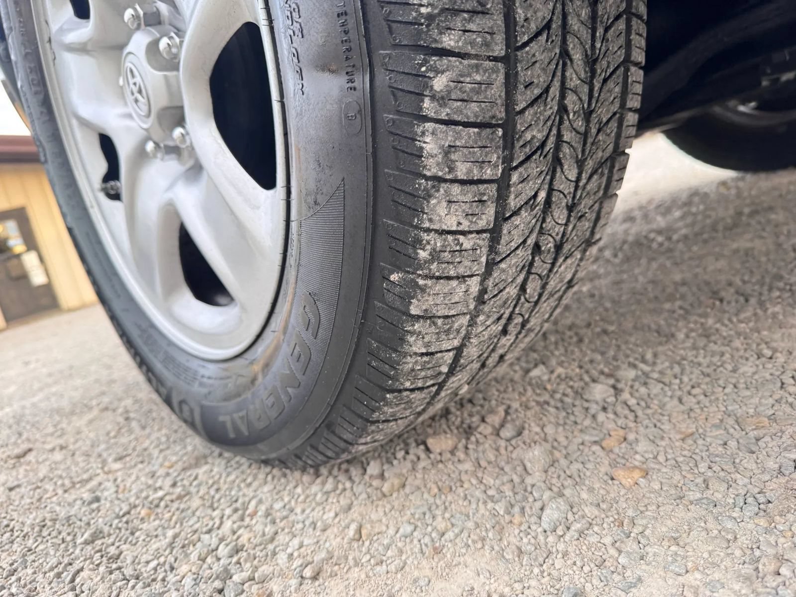 Used 2007 Toyota RAV4 4WD image 19